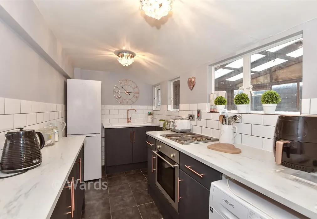 Kitchen - Varnes Street, Eccles, Aylesford, Kent - Wards of Kent