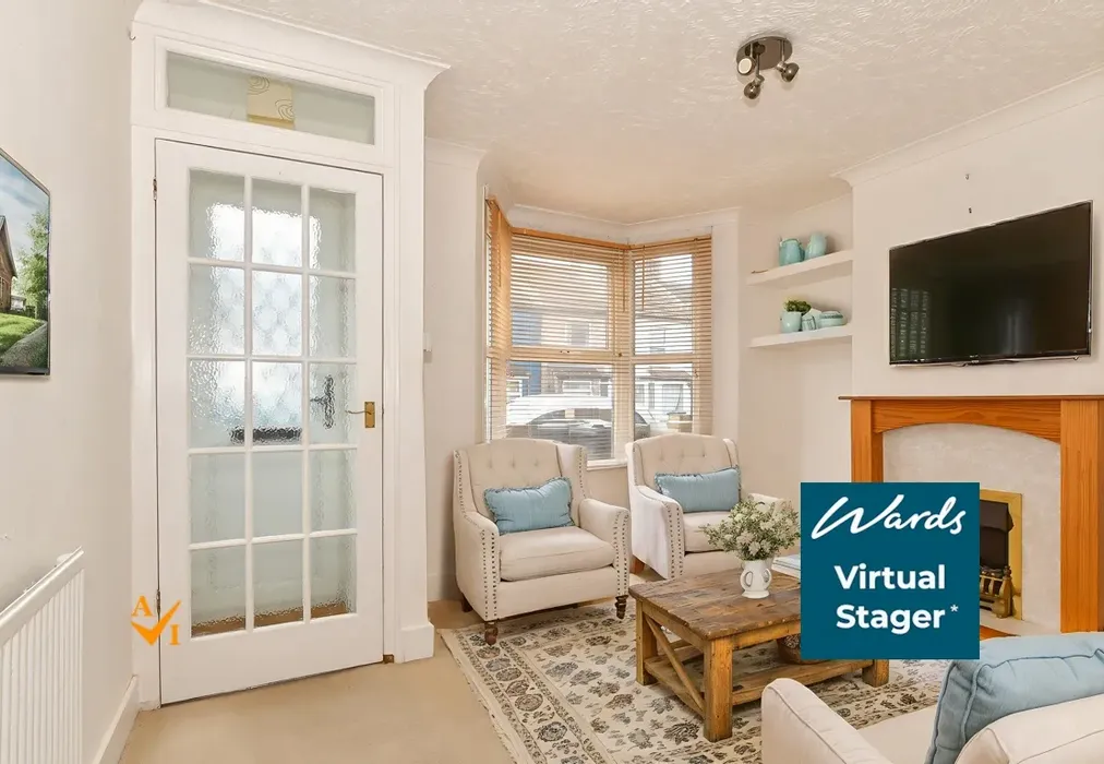 Lounge (Farmhouse style) - Northcote Road, Gravesend, Kent - Wards of Kent
