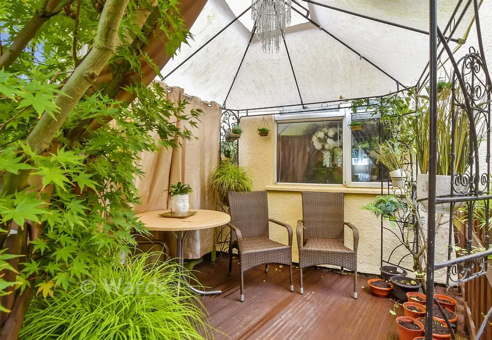 Patio / Decking - Repton Manor Road, Ashford, Kent - Wards of Kent