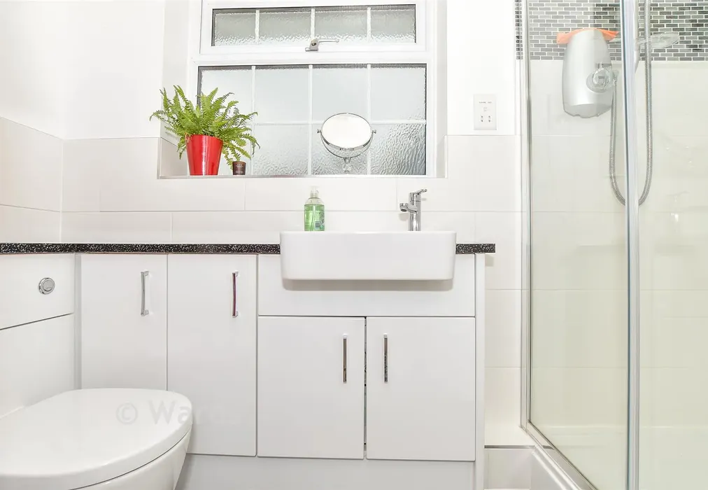 En-Suite Shower Room - Station Road, Staplehurst, Kent - Wards of Kent