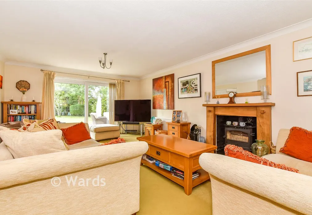 Lounge - Station Road, Staplehurst, Kent - Wards of Kent