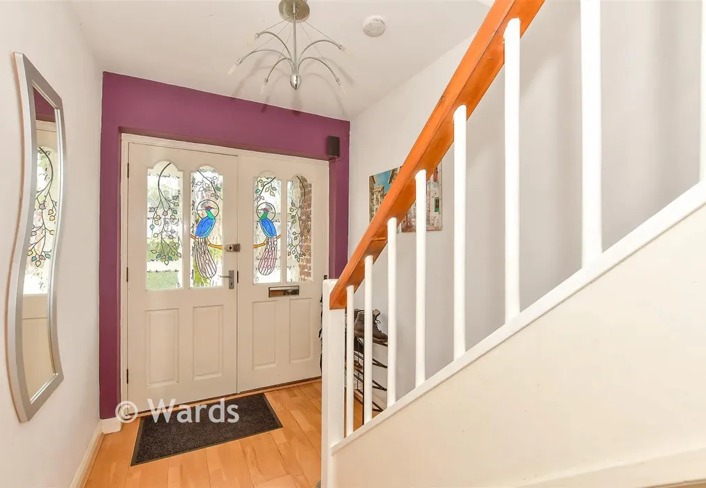 Entrance Hall - Summerfield Avenue, Whitstable, Kent - Wards of Kent