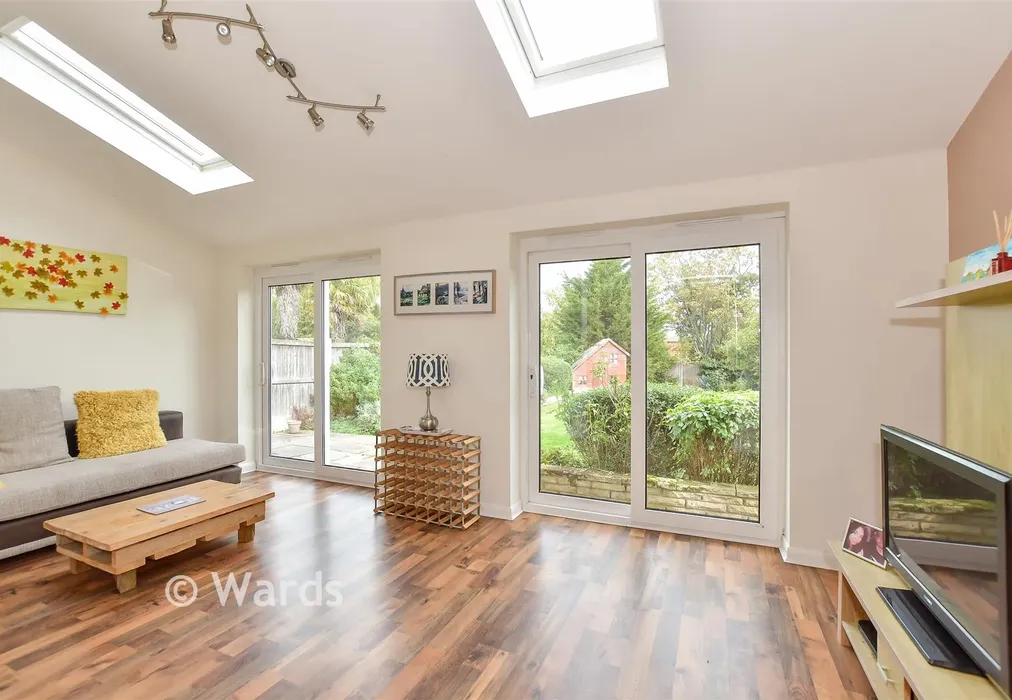 Lounge - Summerfield Avenue, Whitstable, Kent - Wards of Kent