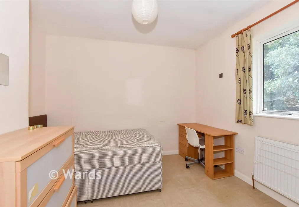 Bedroom 1 - Sancroft Avenue, Canterbury, Kent - Wards of Kent