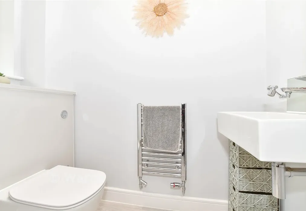 Cloakroom - Utah Road, Paddock Wood, Tonbridge, Kent - Wards of Kent