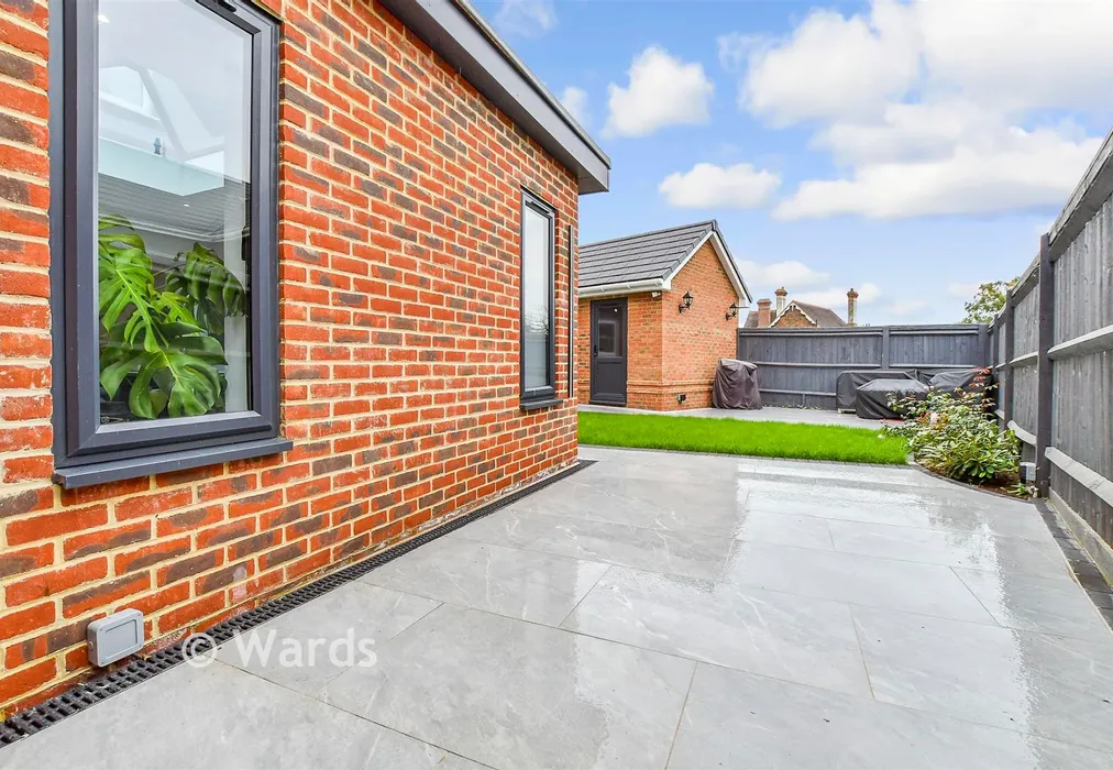 Patio / Decking - Utah Road, Paddock Wood, Tonbridge, Kent - Wards of Kent