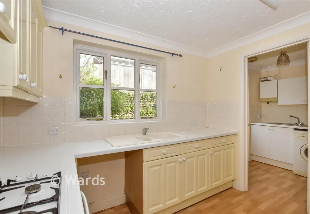 Kitchen - Grenadier Close, Bearsted, Maidstone, Kent - Wards of Kent