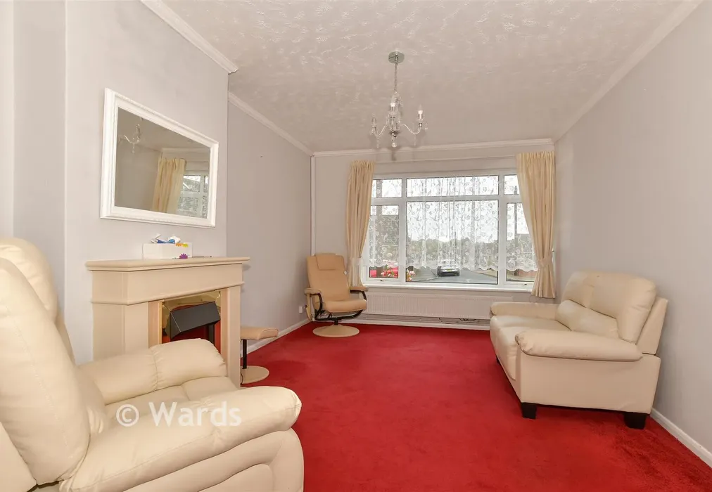 Lounge - Goodwood Close, High Halstow, Rochester, Kent - Wards of Kent