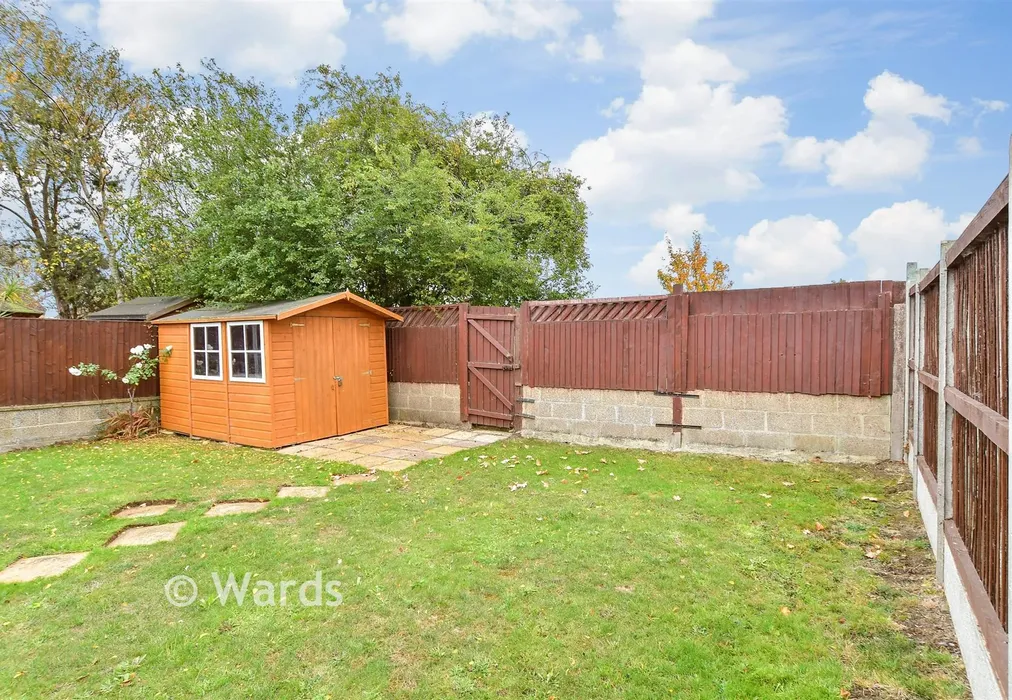Rear Garden - Goodwood Close, High Halstow, Rochester, Kent - Wards of Kent