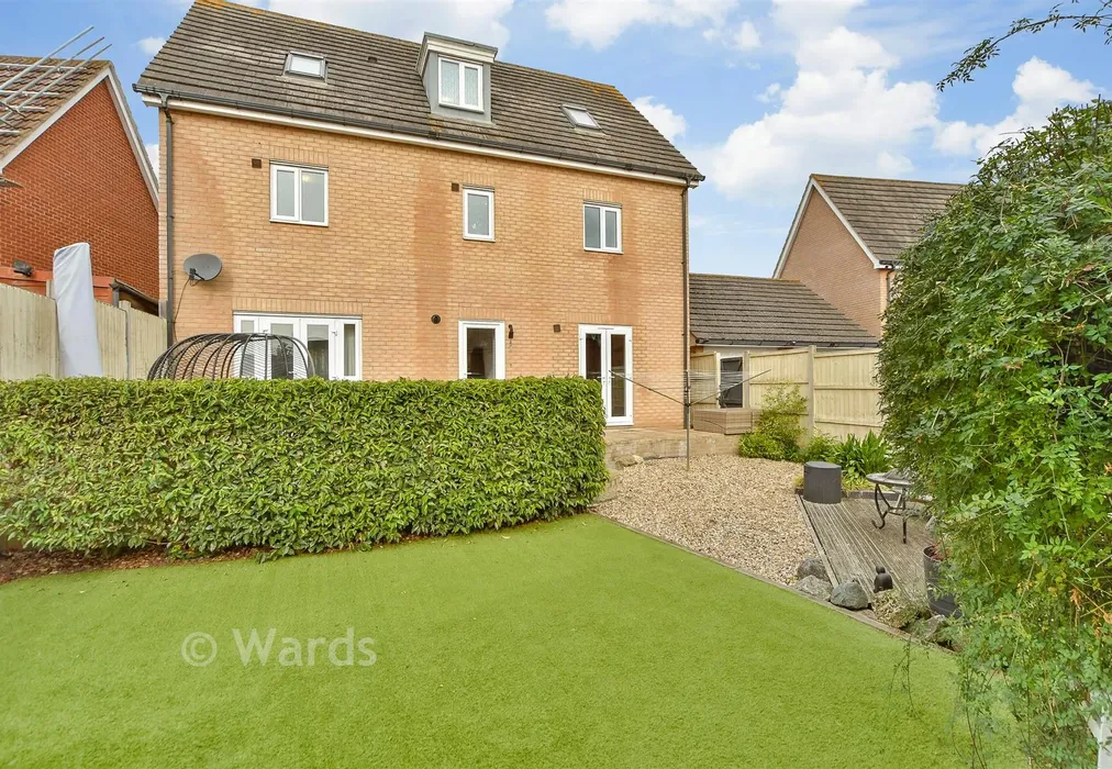Rear Garden - Rivenhall Way, Hoo, Rochester, Kent - Wards of Kent