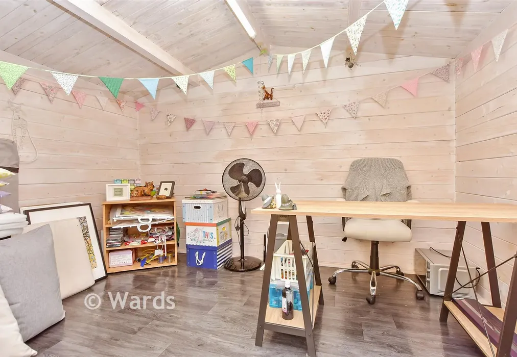 Workshop/Outbuildings - Rivenhall Way, Hoo, Rochester, Kent - Wards of Kent