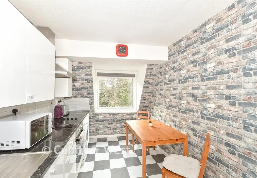 Kitchen/ Diner - Bell Street, Reigate, Surrey - Wards of Kent