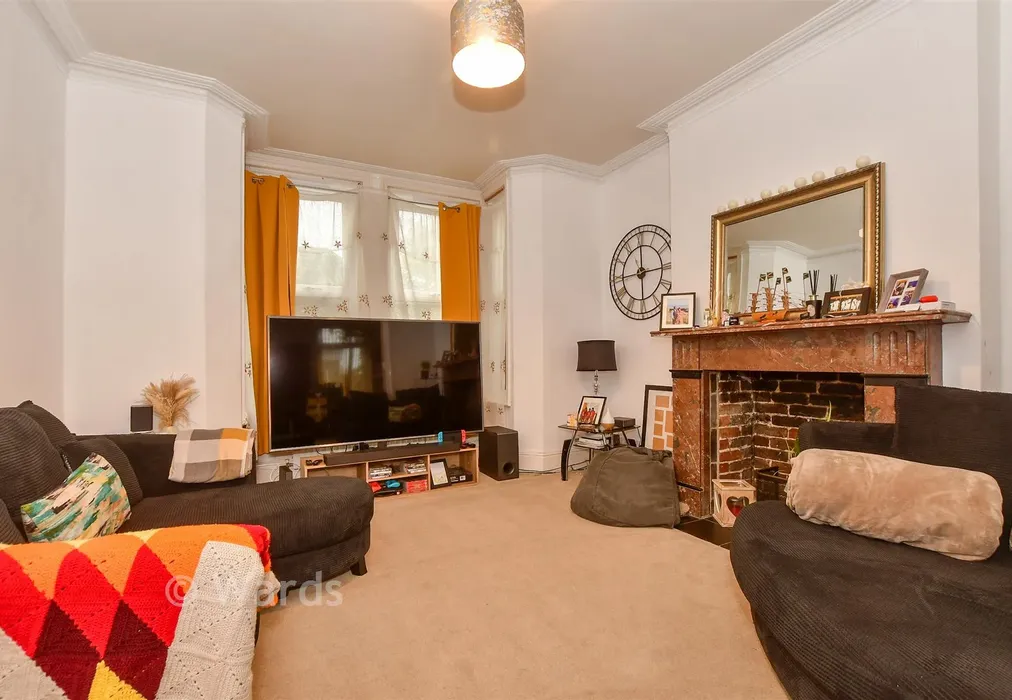 Lounge - Magazine Road, Ashford, Kent - Wards of Kent