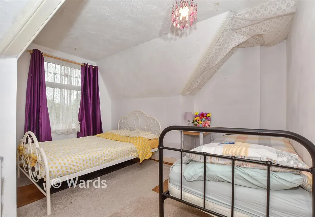 Bedroom 6 - Magazine Road, Ashford, Kent - Wards of Kent