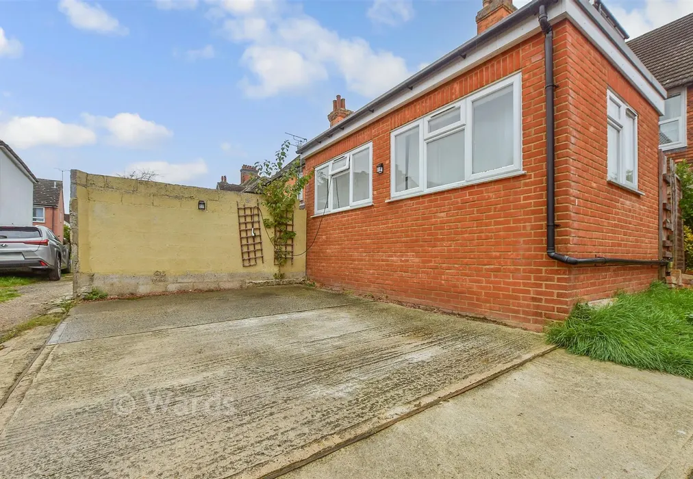 Driveway/Parking - Magazine Road, Ashford, Kent - Wards of Kent