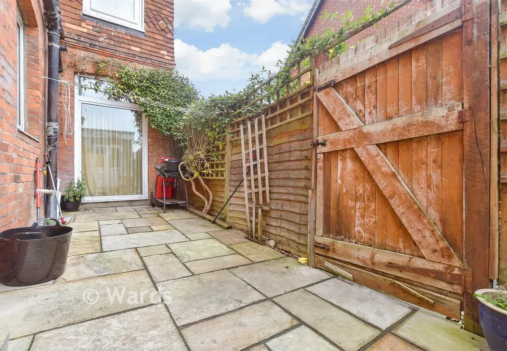 Patio / Decking - Magazine Road, Ashford, Kent - Wards of Kent