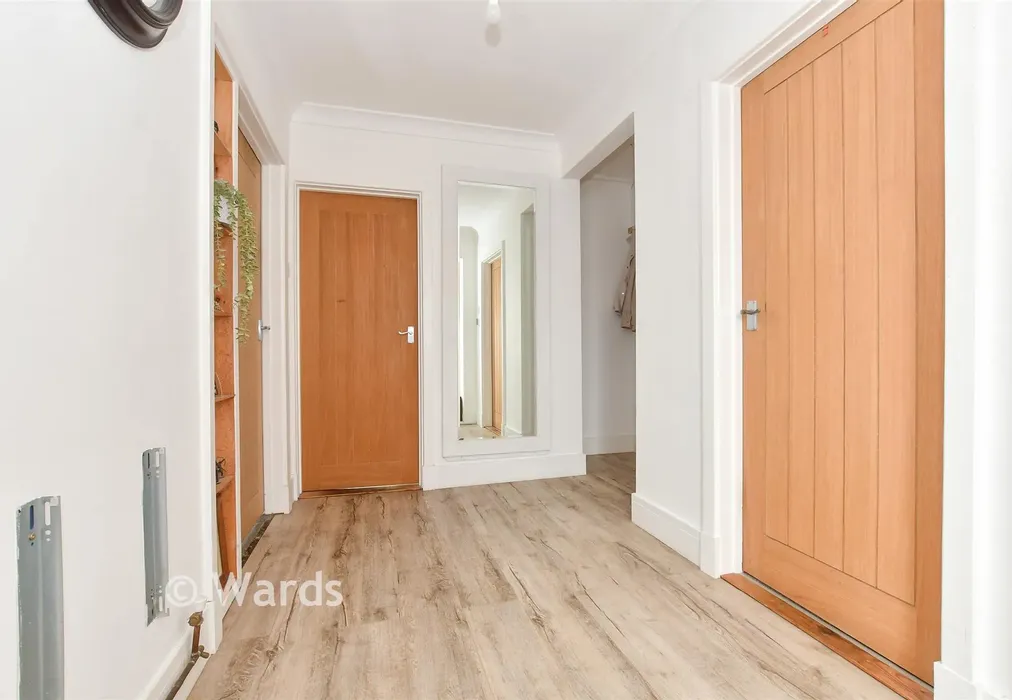 Entrance Hall - Hillcroft Road, Herne Bay, Kent - Wards of Kent