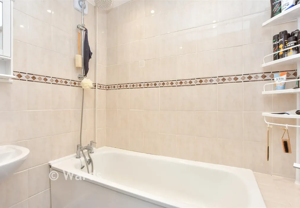 Bathroom - King Edward Road, Gillingham, Kent - Wards of Kent