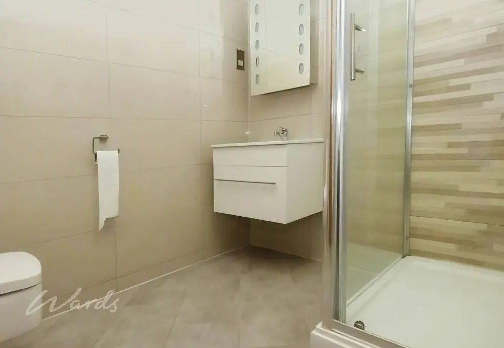 The knot shower r... - Beach Road Westgate-On-Sea CT8 - Wards of Kent