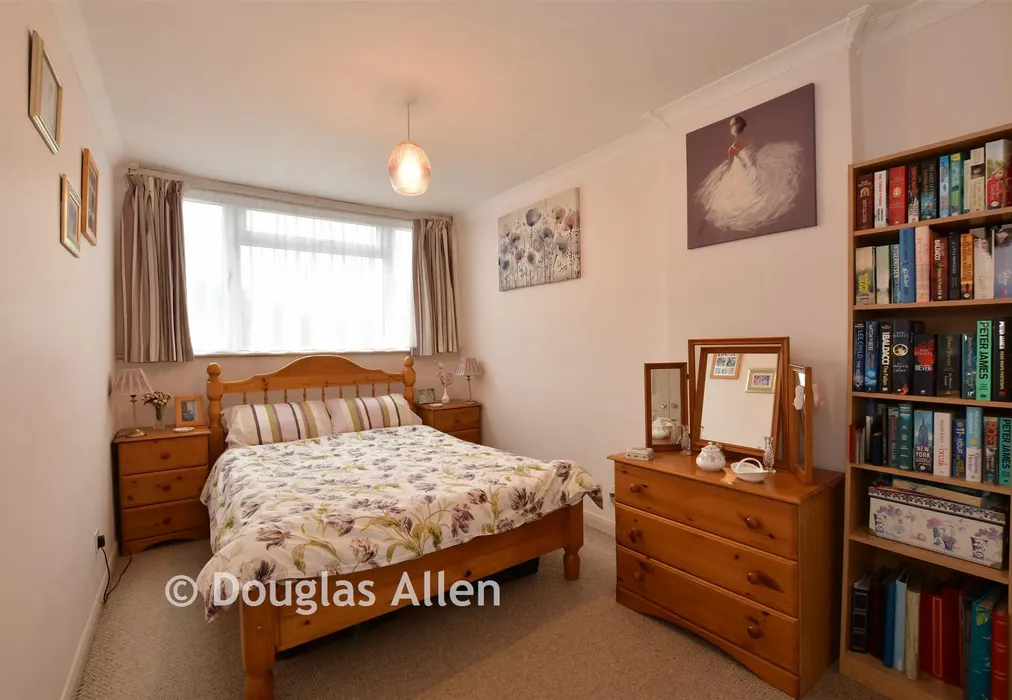 Bedroom 2 - Ozonia Avenue, Wickford, Essex - Wards of Kent