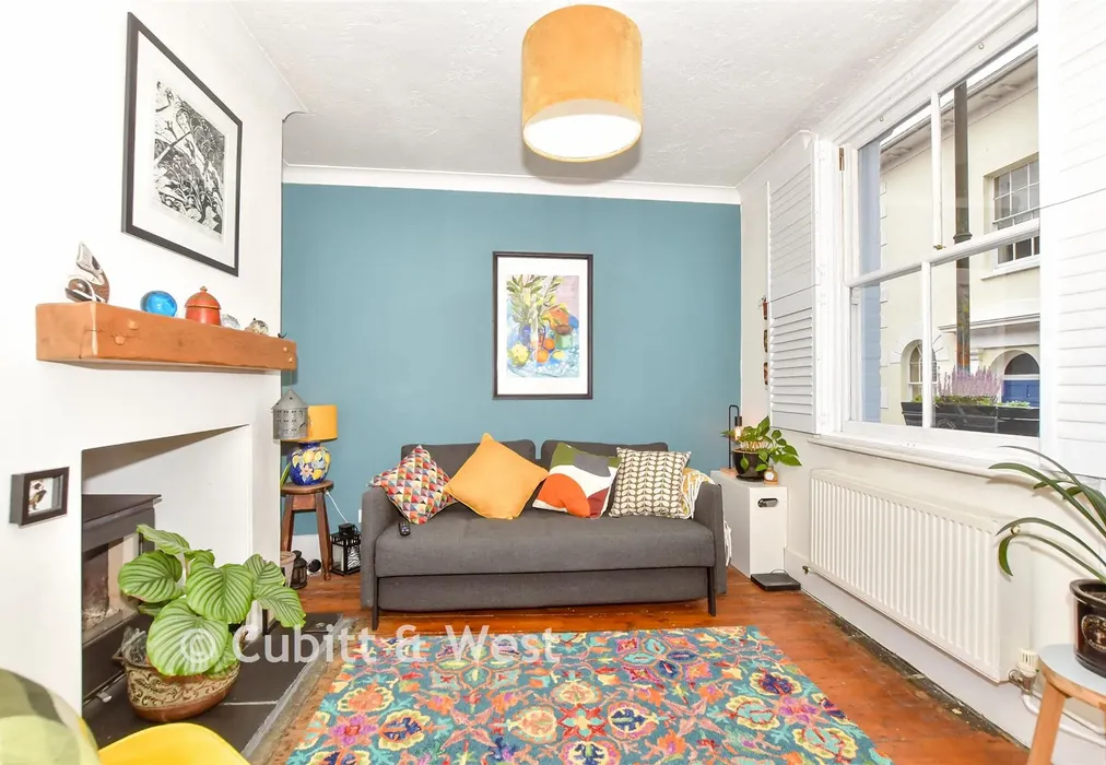Lounge - Angel Street, Petworth, West Sussex - Wards of Kent