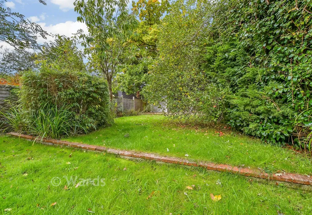 Rear Garden - Marshalls Land, St Michaels, Tenterden, Kent - Wards of Kent