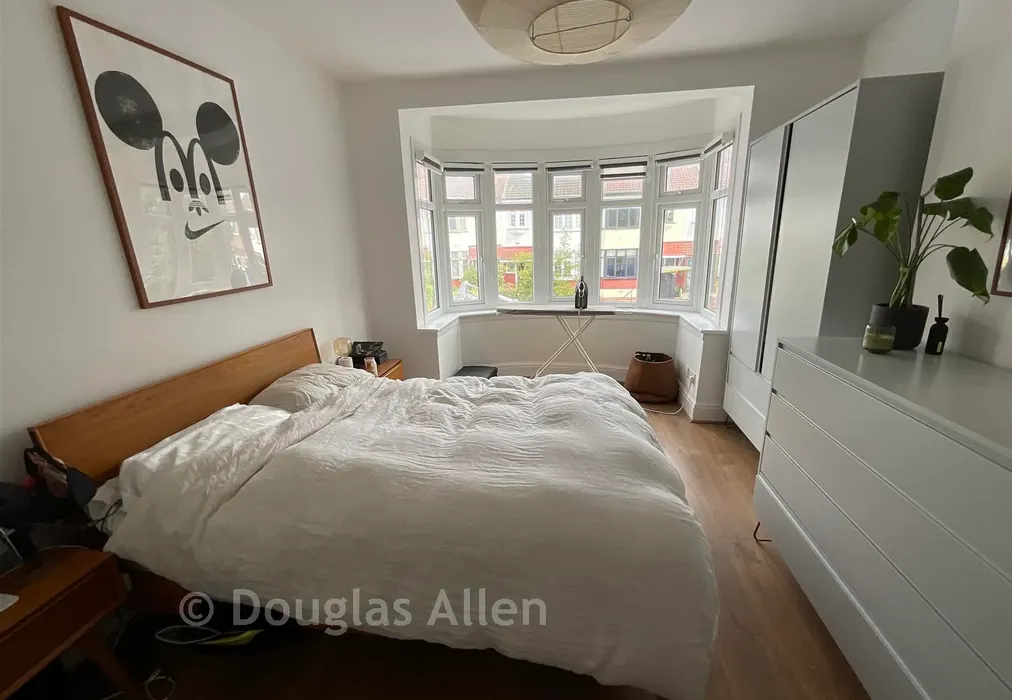 Bedroom - Hale End Road, Walthamstow - Wards of Kent
