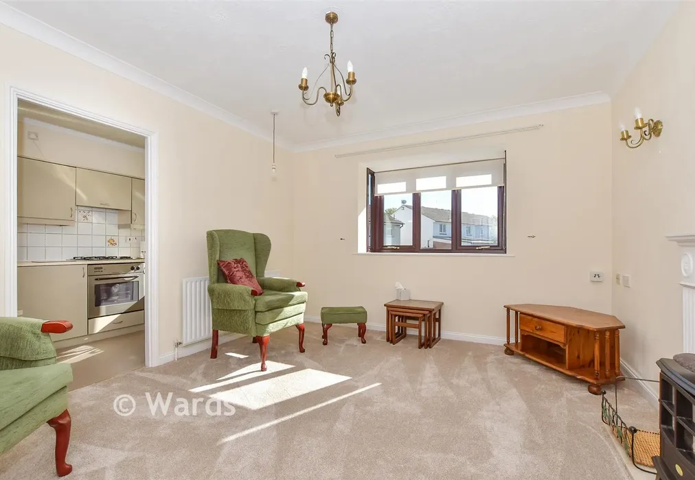 Lounge - Loudon Way, Godinton Park, Ashford, Kent - Wards of Kent