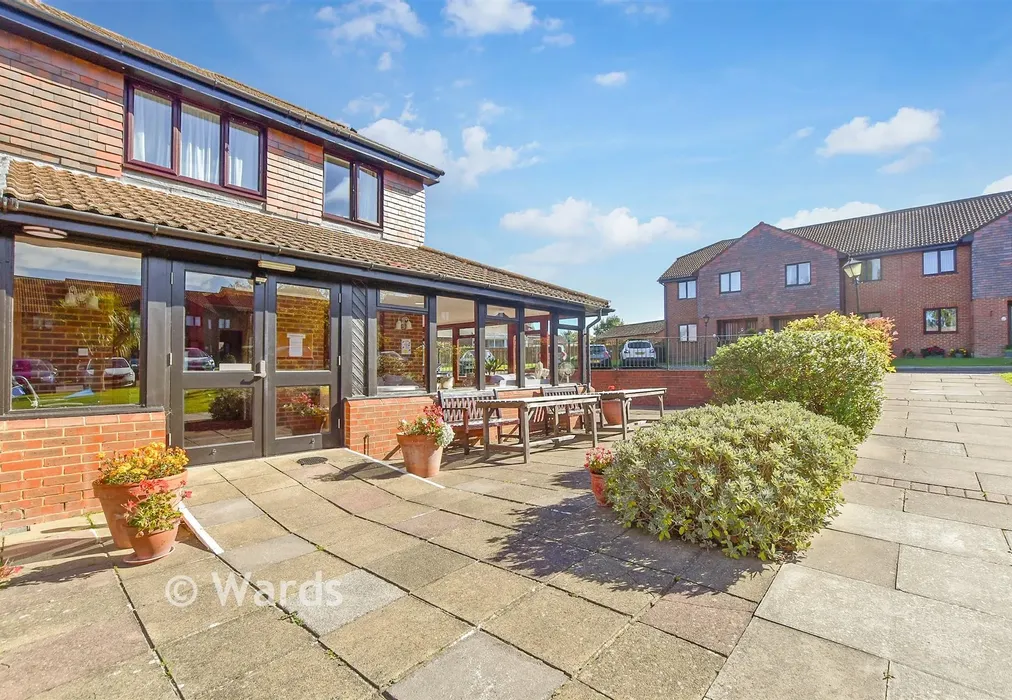Communal Gardens - Loudon Way, Godinton Park, Ashford, Kent - Wards of Kent