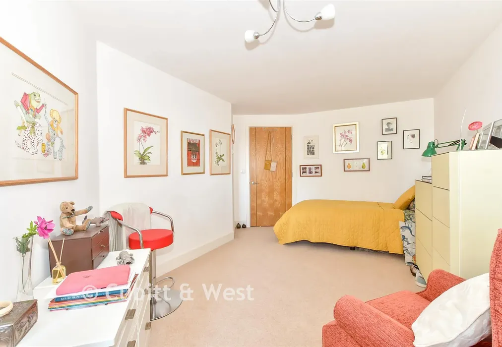 Bedroom 2 - Beaconsfield Road, Waterlooville, Hampshire - Wards of Kent