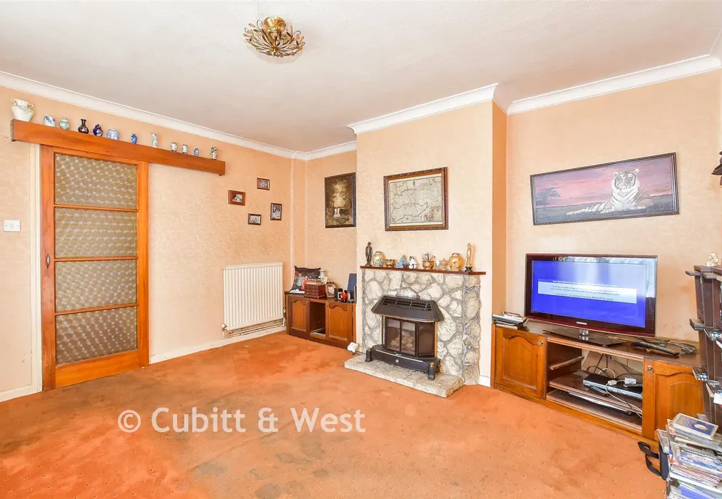 Lounge - Bell Davies Road, Littlehampton, West Sussex - Wards of Kent