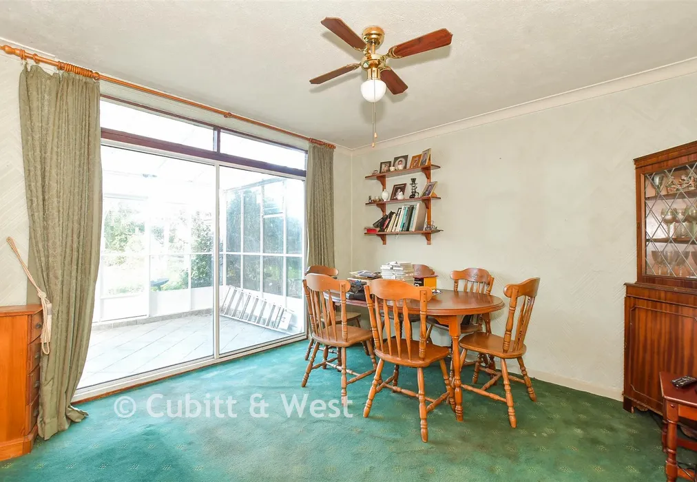 Dining Room - Bell Davies Road, Littlehampton, West Sussex - Wards of Kent