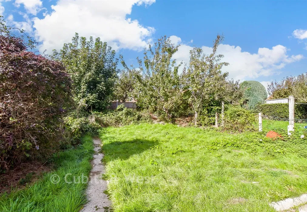 Rear Garden - Bell Davies Road, Littlehampton, West Sussex - Wards of Kent