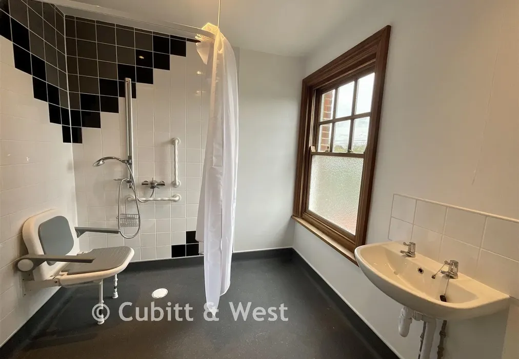 New Wet Room - York Road, Littlehampton, West Sussex - Wards of Kent