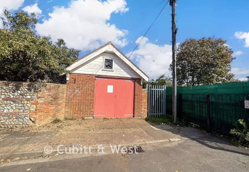 Garage 2 - York Road, Littlehampton, West Sussex - Wards of Kent