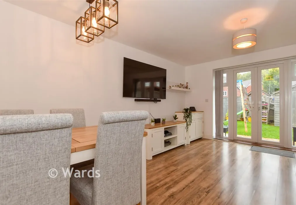 Lounge/Diner - Perrin Road, Maidstone, Kent - Wards of Kent