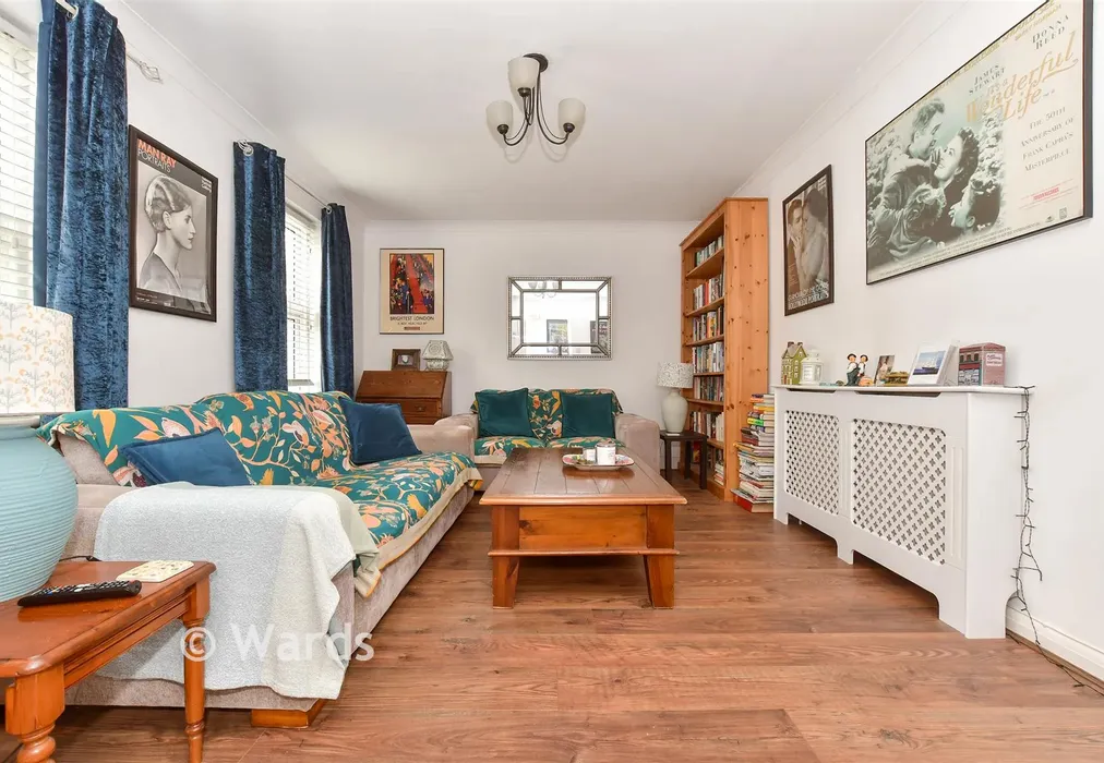 Lounge - Blenheim Road, Deal, Kent - Wards of Kent
