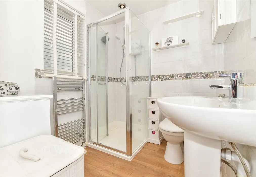 En-Suite Shower Room - Thatcher Road, Staplehurst, Kent - Wards of Kent