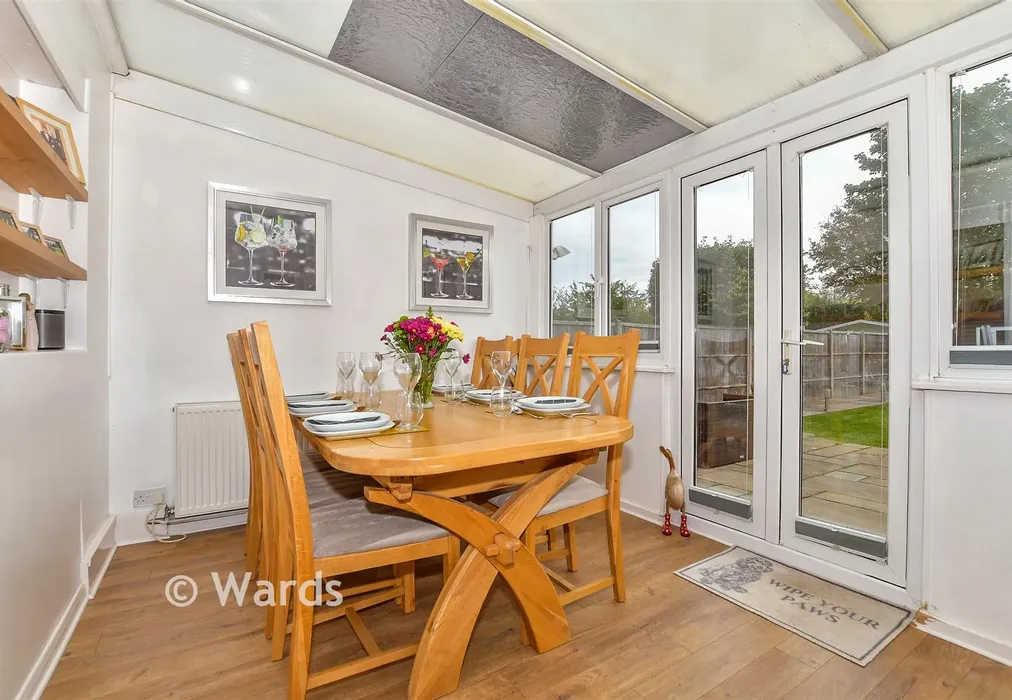 Garden Room - Thatcher Road, Staplehurst, Kent - Wards of Kent