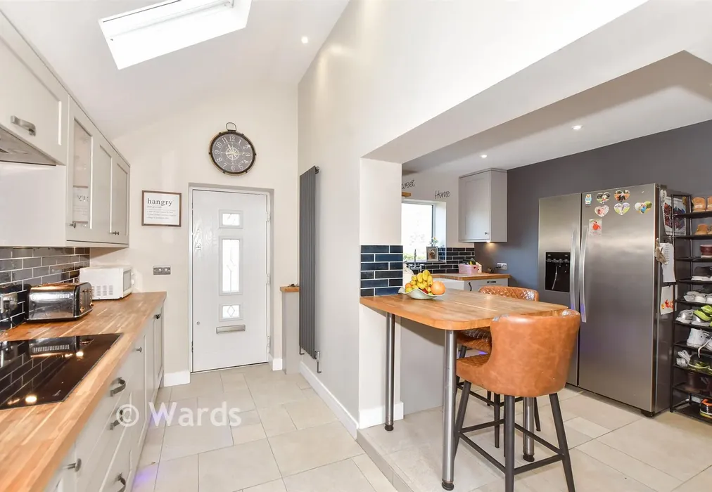 Kitchen - St. Mary's Road, West Hythe, Hythe, Kent - Wards of Kent