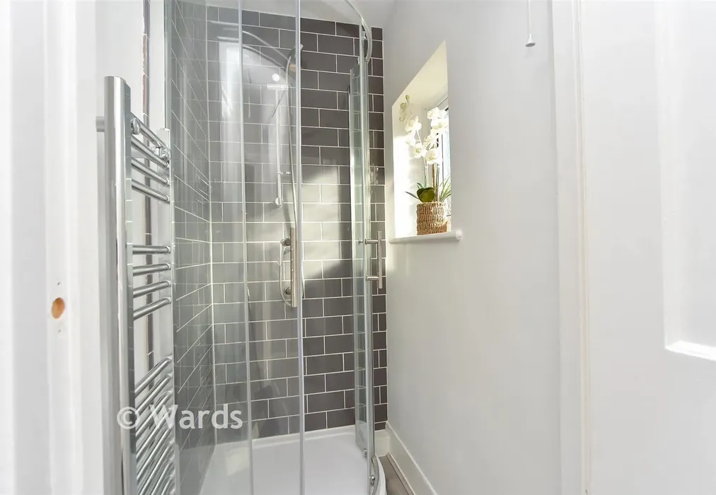 Internal Feature - Keycol Hill, Bobbing, Sittingbourne, Kent - Wards of Kent