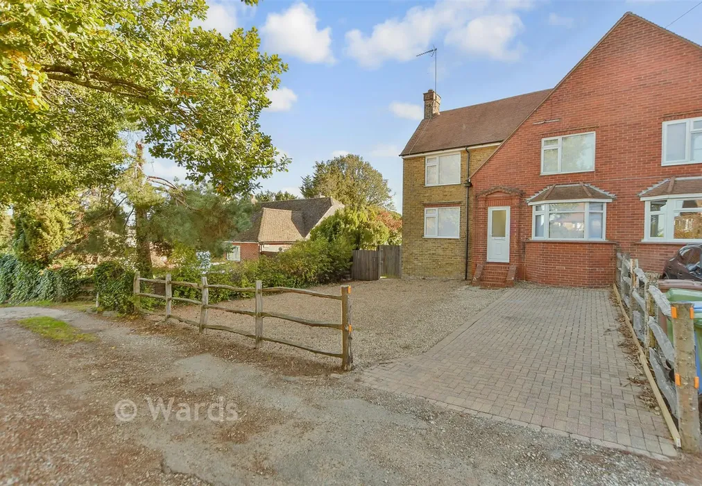 Driveway/Parking - Keycol Hill, Bobbing, Sittingbourne, Kent - Wards of Kent