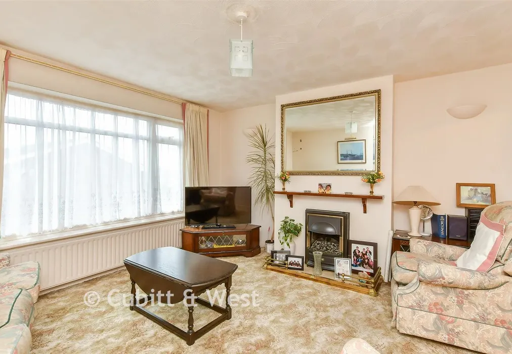 Lounge - The Meads, Brighton, East Sussex - Wards of Kent