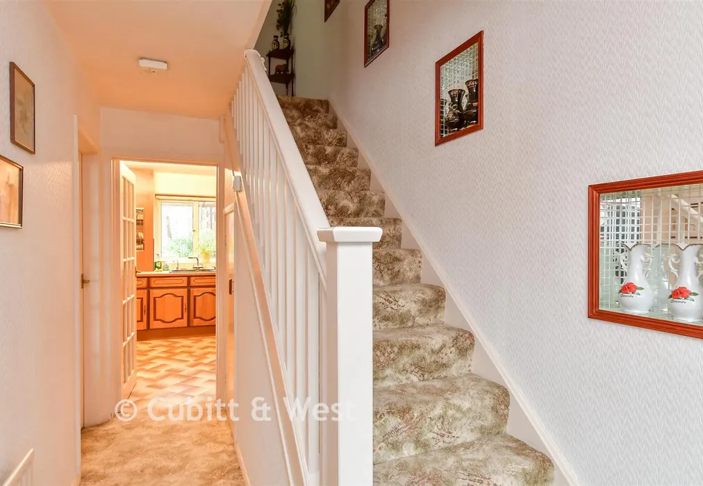 Entrance Hall - The Meads, Brighton, East Sussex - Wards of Kent