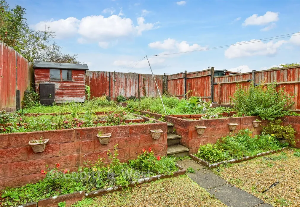 Rear Garden - The Meads, Brighton, East Sussex - Wards of Kent