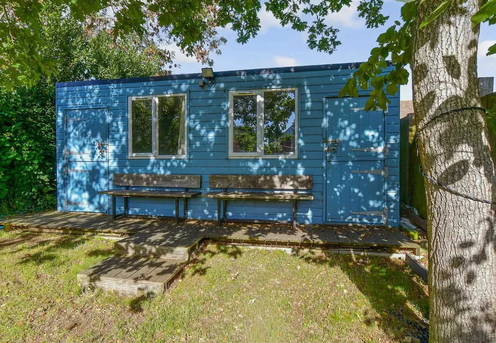 Workshop/Outbuildings - Hooke Hill, Freshwater, Isle of Wight - Wards of Kent