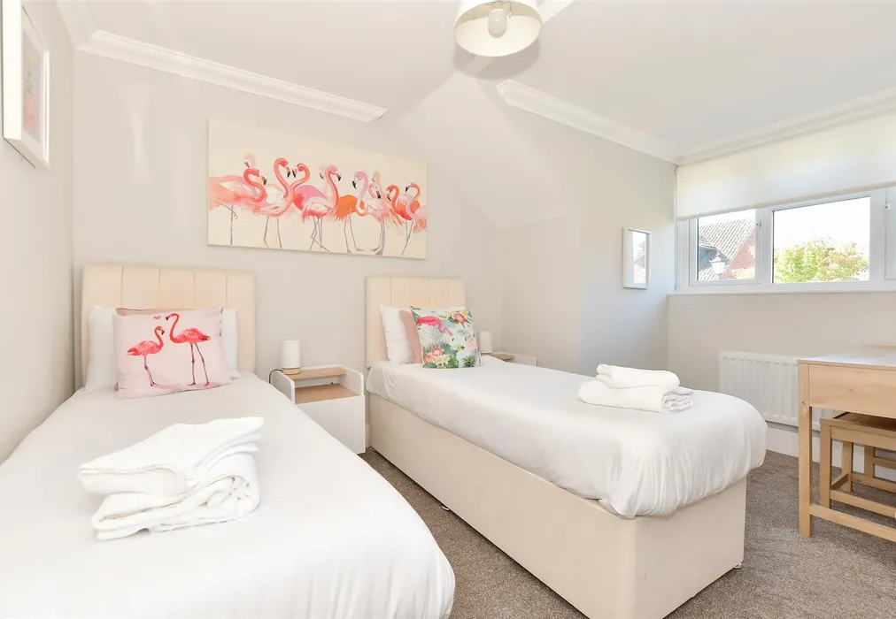 Bedroom 3 - Main Road, Rookley, Ventnor, Isle of Wight - Wards of Kent