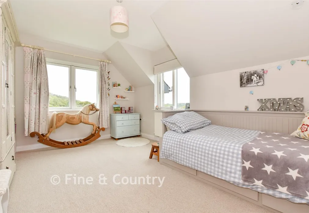Bedroom 2 - Mersley Downs Road, Downend, Isle of Wight - Wards of Kent