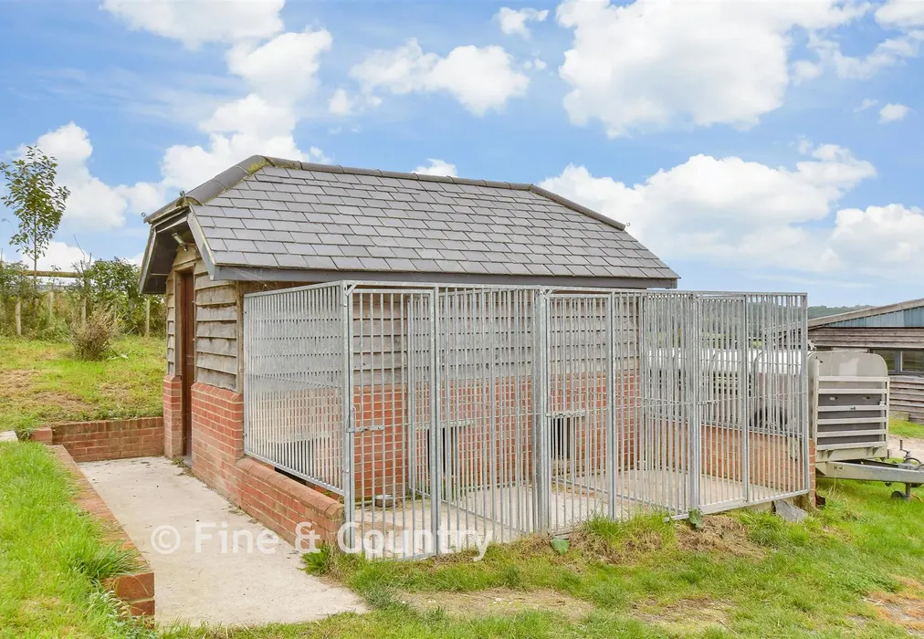 Workshop/Outbuildings - Mersley Downs Road, Downend, Isle of Wight - Wards of Kent