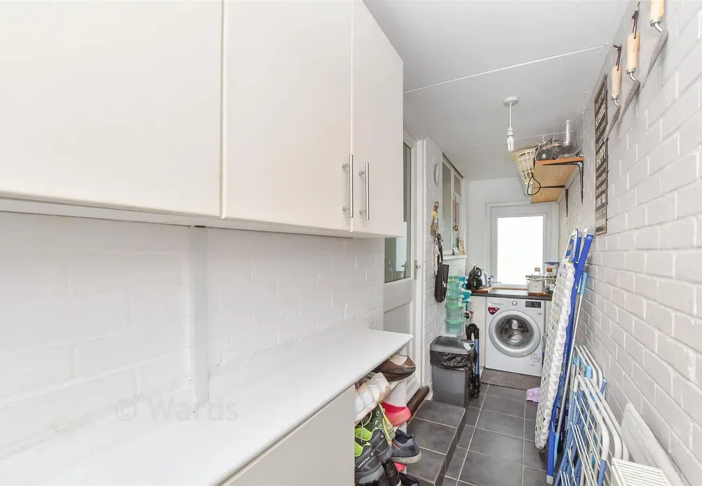Utility Room - Fieldway, Broad Oak, East Sussex - Wards of Kent